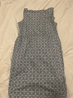 Old Navy Navy and White Patterned Sleeveless Sheath Dress